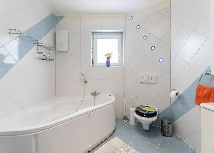 Lejlighed Charmantes Nur 500 Meter Zum Mit Privatem Balkon, Grill, Privatparkplatz