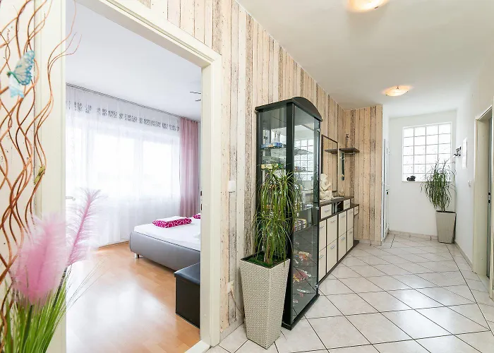Lejlighed Charmantes Nur 500 Meter Zum Mit Privatem Balkon, Grill, Privatparkplatz