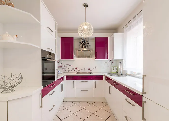 Charmantes Nur 500 Meter Zum Mit Privatem Balkon, Grill, Privatparkplatz Lejlighed *
